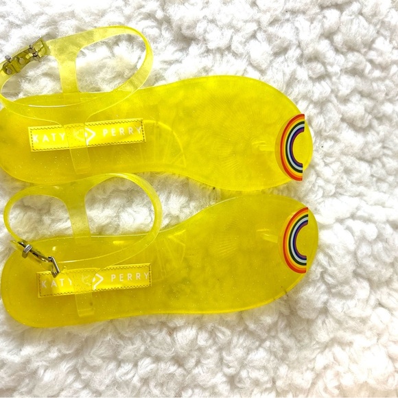 Katy Perry The Geli Yellow Rainbow Pool Beach Jelly Sandals Women Size 10-11 - Picture 2 of 9